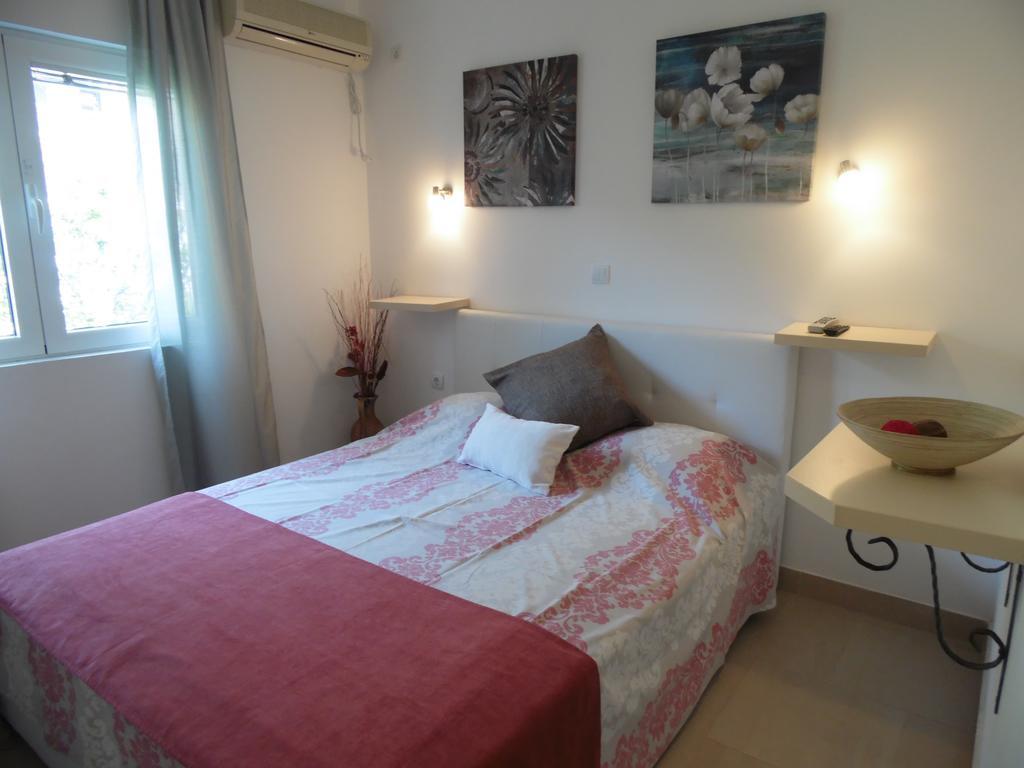 Apartments Slavica Jovanovic Sveti Stefan Exterior photo