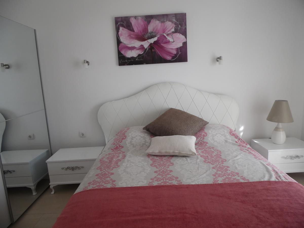 Apartments Slavica Jovanovic Sveti Stefan Exterior photo